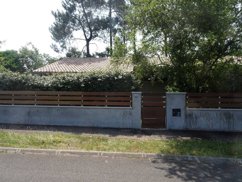 paysagiste pour la réalisation d'une clôture en lame IPE