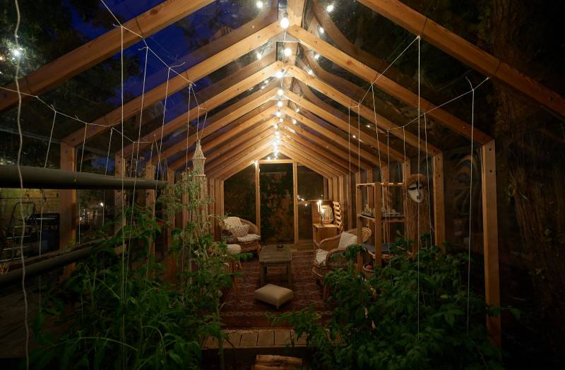 Paysagiste pour l'aménagement jardin extérieur  avec la réalisation d'une serre en bois avec vitrage polycarbonate à Parentis en Born près du Bassin d'ArcachonSerre Helio