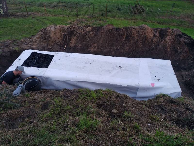 Paysagiste pour l'aménagement jardin Biscarrosse dans Les Landes: intégration d'un système d'infiltration eaux pluviales par casiers drainantscasiers drainants por eaux pluviales
