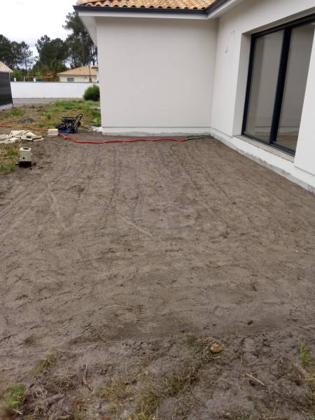 Aménagement d'une terrasse en lame bois pin CL IV