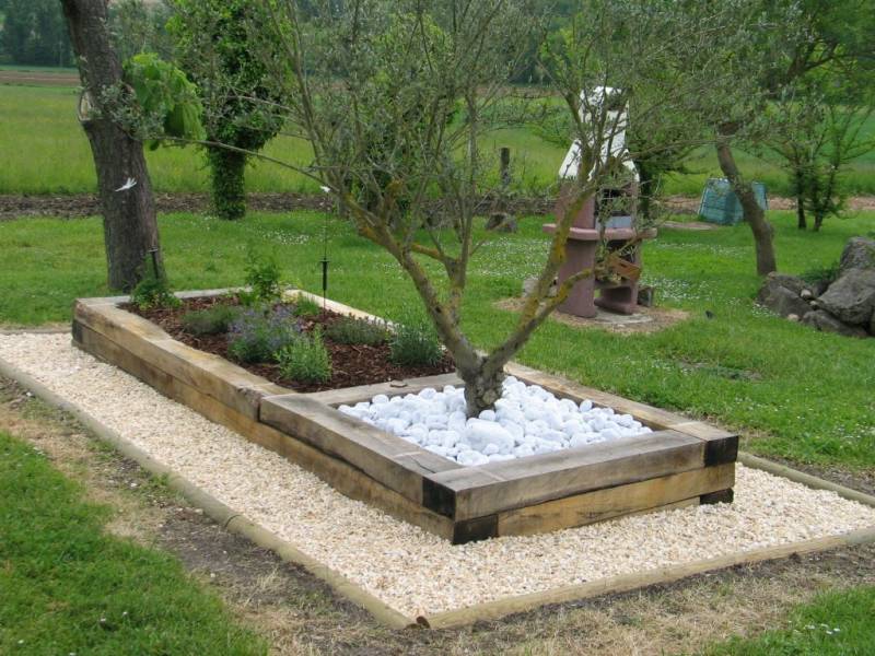 Jardinière en traverses chêne 