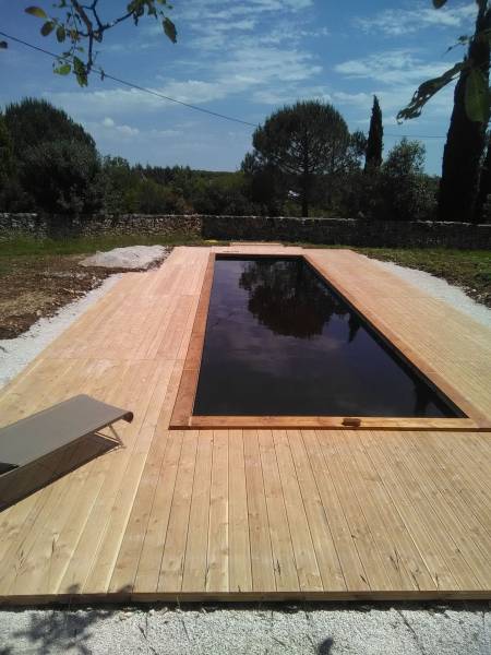 paysagiste pour le traitement écologique d'une piscine à Biscarrosse dans le nord des Landes