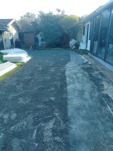 paysagiste pour la mise en place de stabilisateur de sol pour allée à Biscarrosse dans les Landes